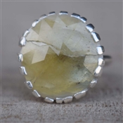 Latest Ring Design Peel Green Gemstone Ring